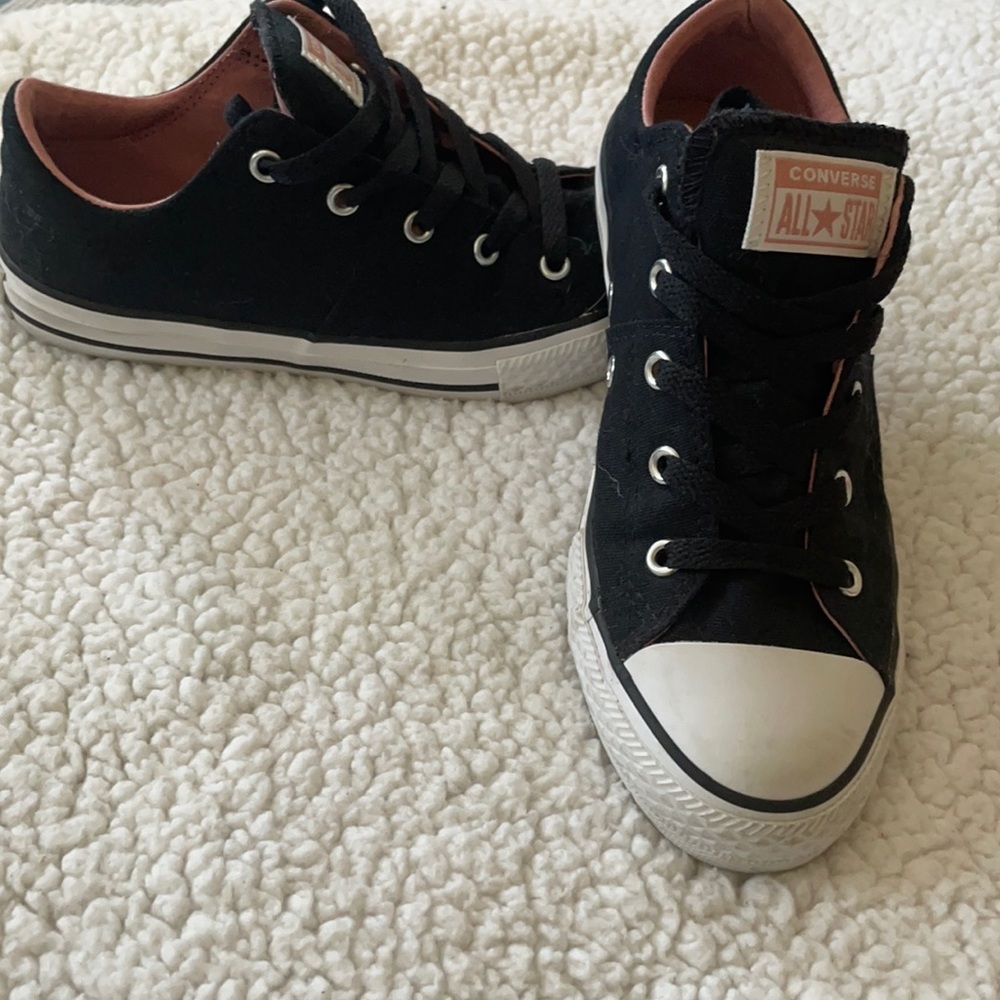 Kids converse